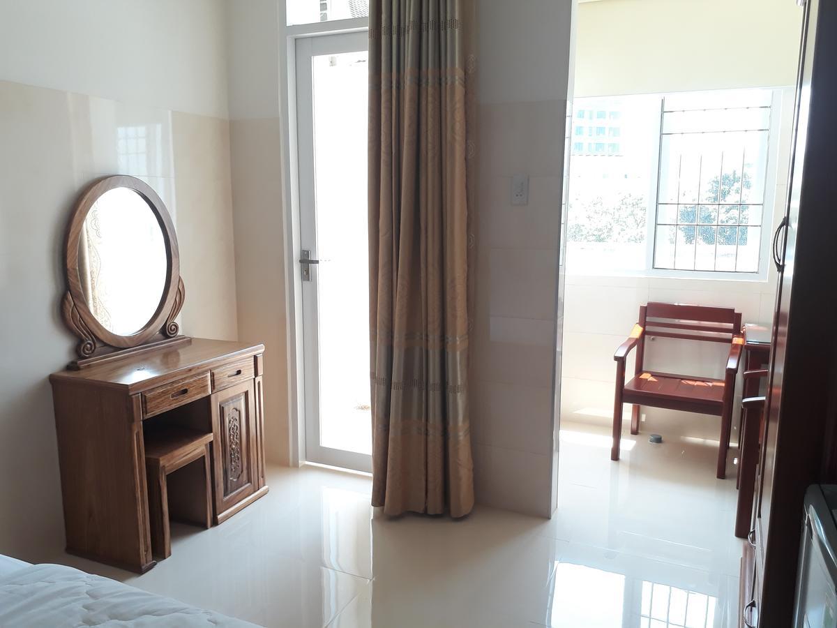 Duy Huy Hotel & Apartment Нячанг Екстер'єр фото