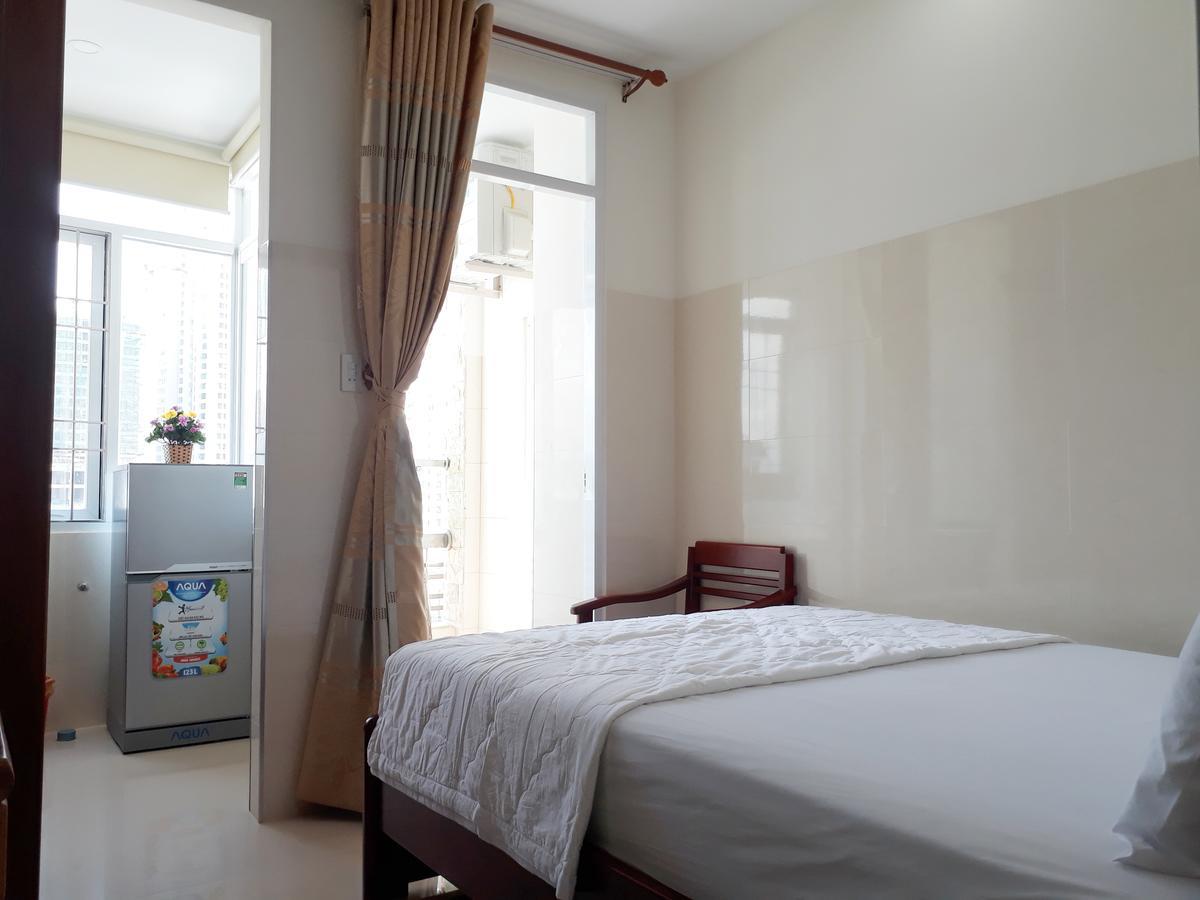 Duy Huy Hotel & Apartment Нячанг Екстер'єр фото